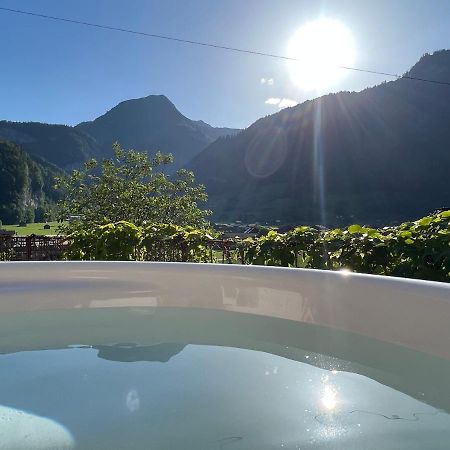 Romantic Private Superior Swiss Chalet With Hottub Lungern Zewnętrze zdjęcie